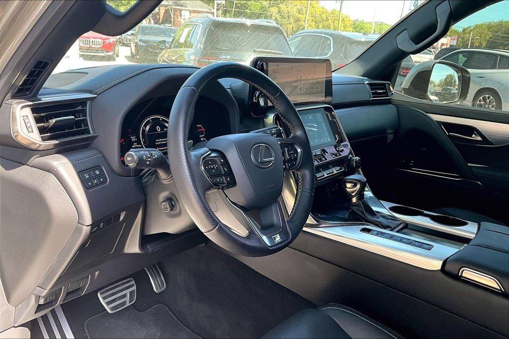 Used 2023 Lexus LX 600 F Sport AWD/4WD image 13