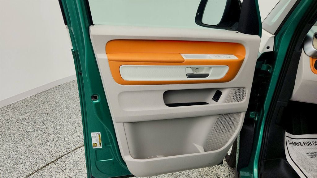 Used 2025 Volkswagen ID. Buzz 1st Edition RWD image 11