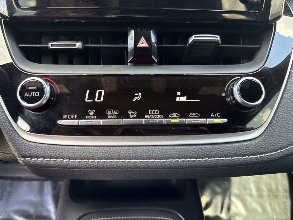 Used 2019 Toyota Corolla SE image 30