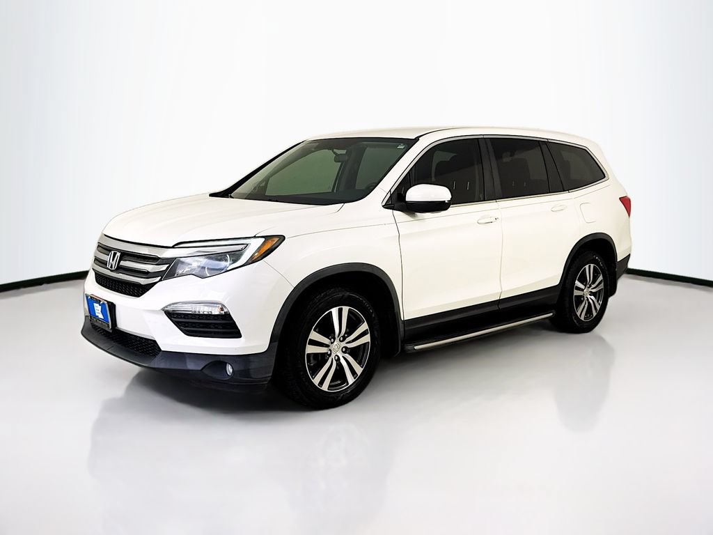Used 2017 Honda Pilot EX image 3