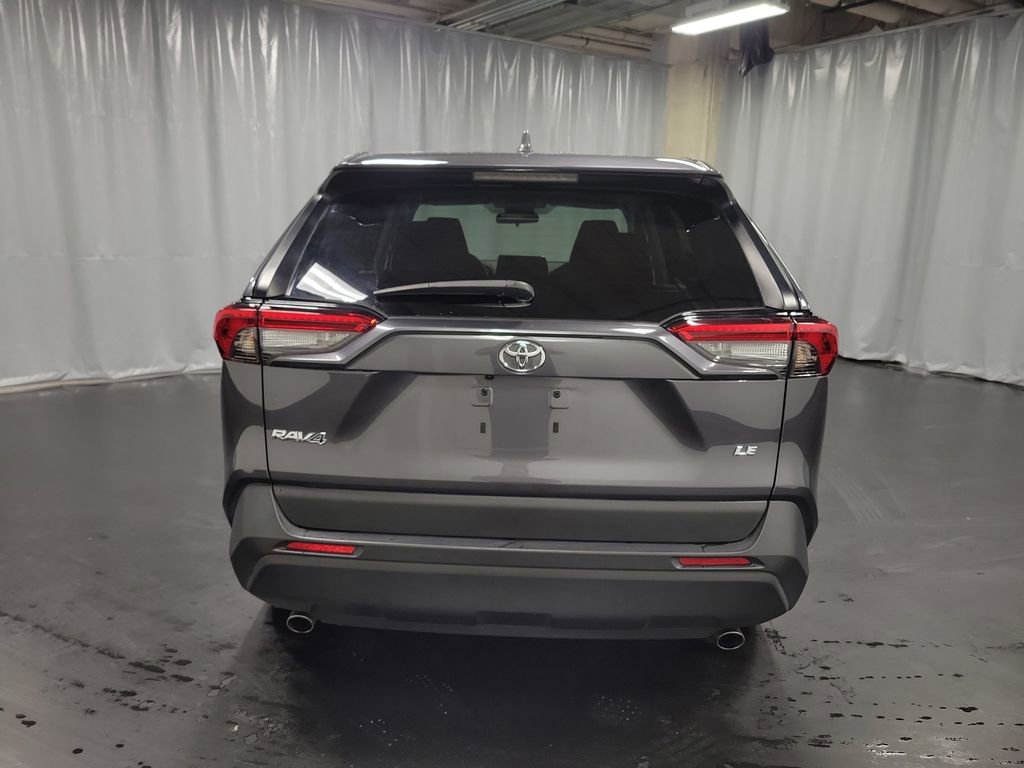 Used 2023 Toyota RAV4 LE image 7