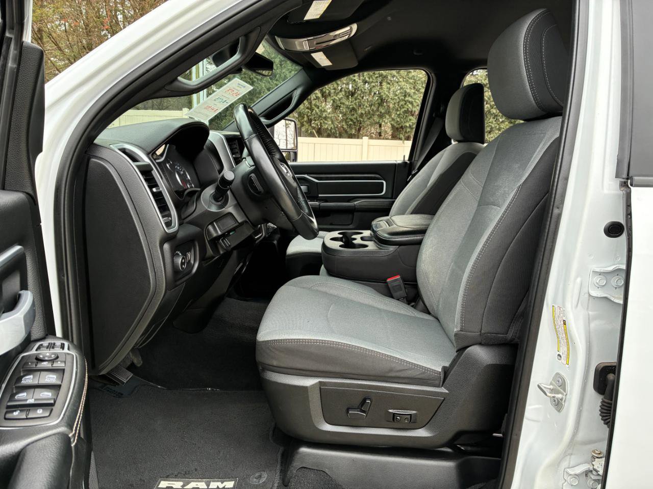Used 2024 RAM 2500 Big Horn AWD/4WD image 11