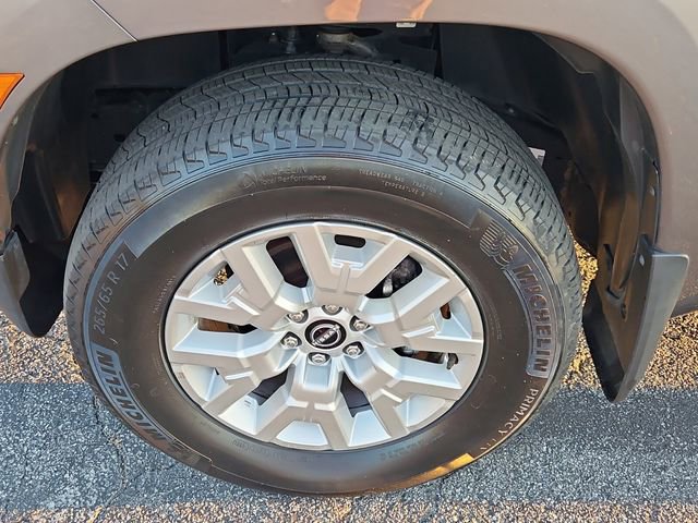 Used 2022 Nissan Frontier SV w/ Technology Package image 10