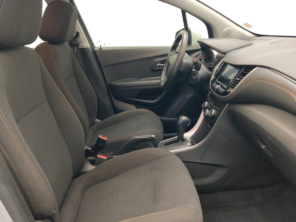 Used 2020 Chevrolet Trax LS FWD image 21