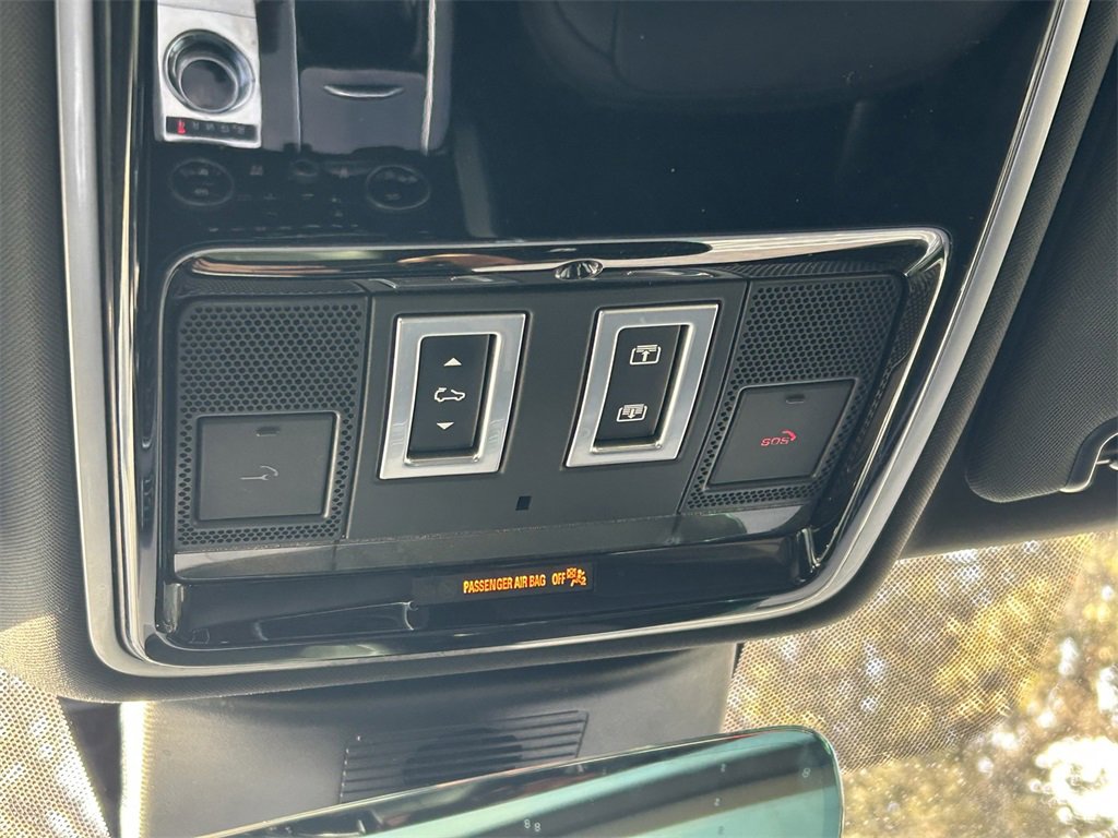 Used 2022 Land Rover Range Rover Westminster Edition image 23