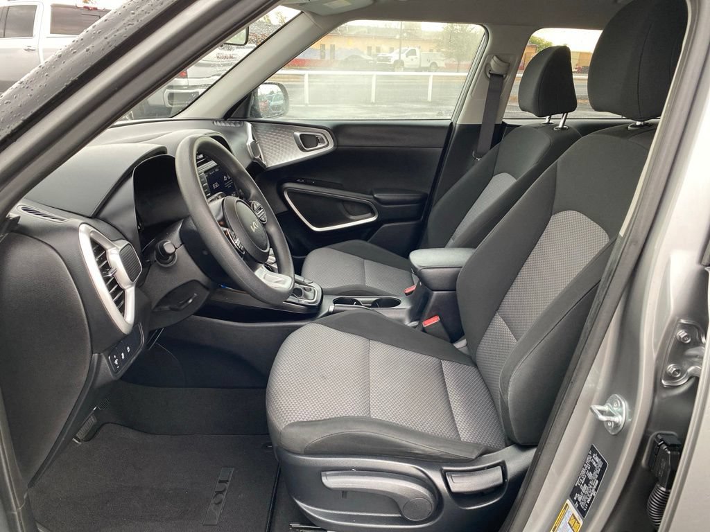 Used 2024 Kia Soul FWD image 19