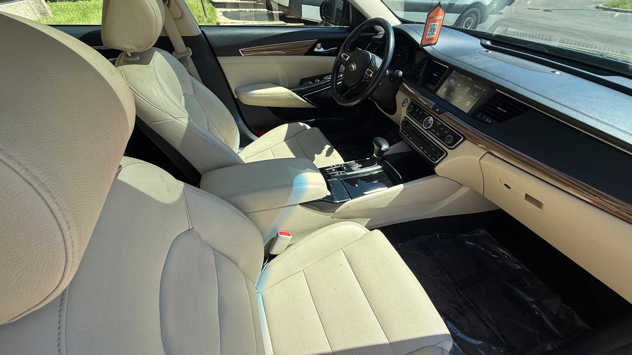 Used 2018 Kia Cadenza Technology FWD image 11