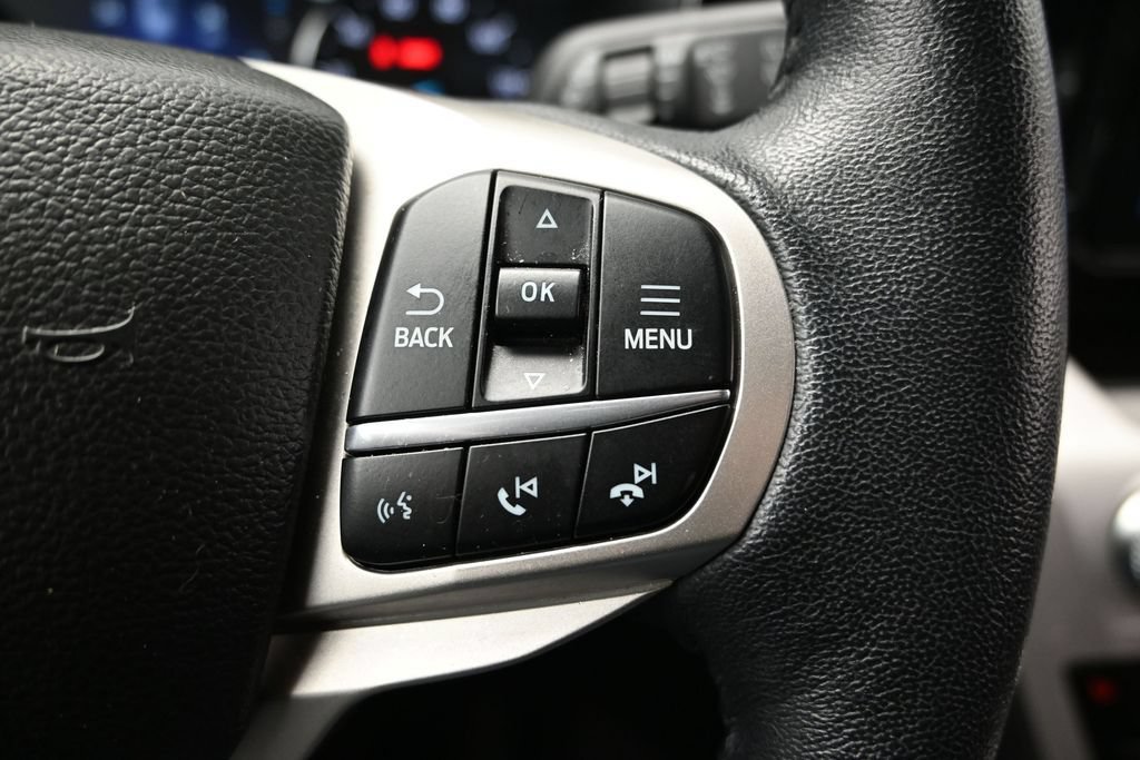 Used 2023 Ford Explorer XLT w/ Equipment Group 202A AWD/4WD image 27
