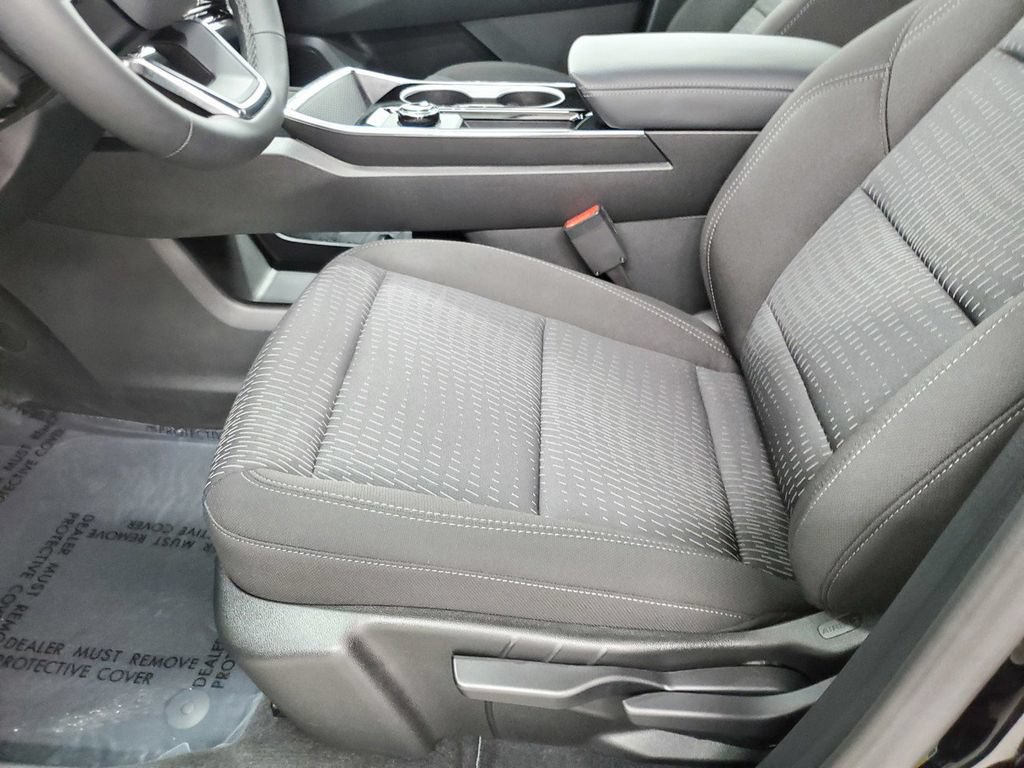 Used 2026 Chevrolet Equinox LT FWD image 14