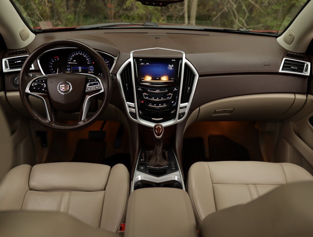 Used 2016 Cadillac SRX Luxury w/ Driver Awareness Package image 19