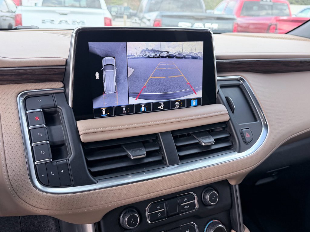 Used 2021 Chevrolet Suburban Premier w/ Premium Package image 18