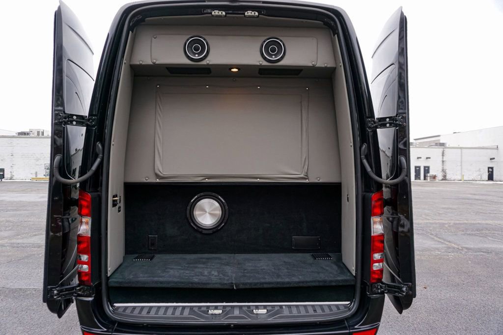 Used 2014 Mercedes-Benz Sprinter 2500 image 42