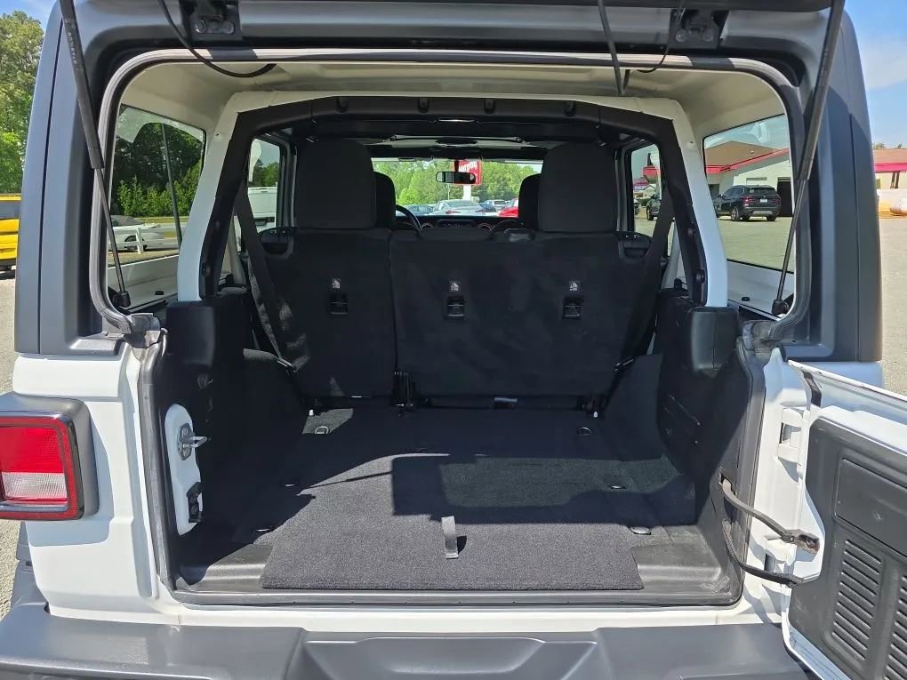 Used 2018 Jeep Wrangler Unlimited Rubicon AWD/4WD image 48