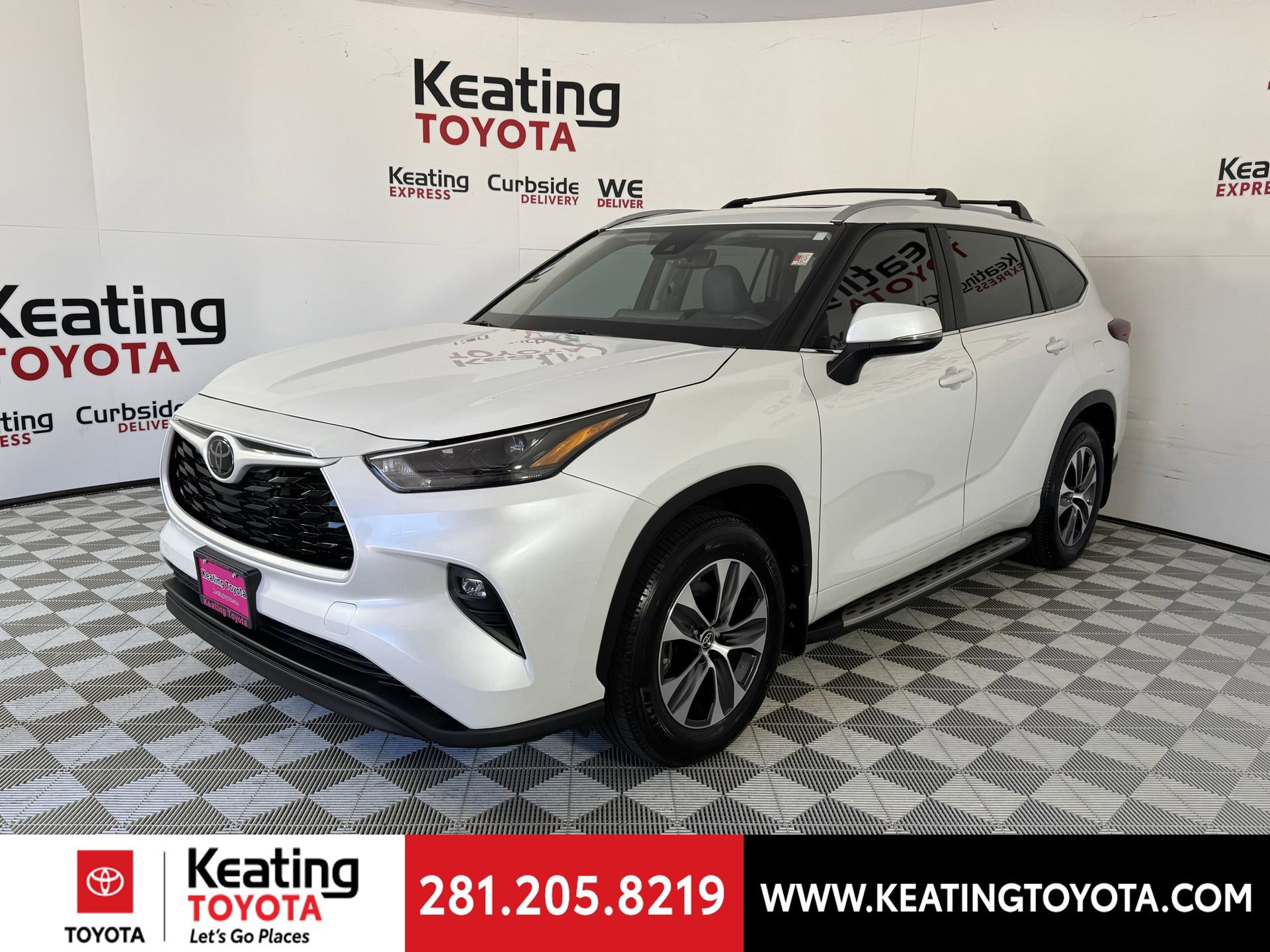 Used 2025 Toyota Highlander XLE image 9