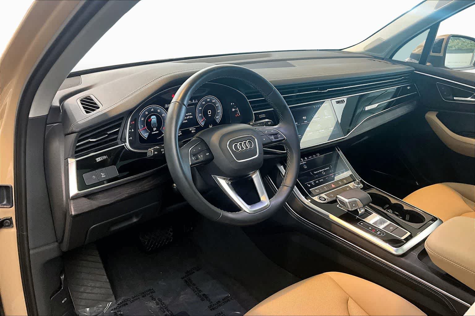 Used 2025 Audi Q7 3.0T Premium Plus w/ Premium Plus Package AWD/4WD image 16