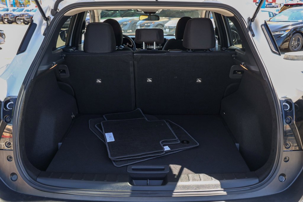 New 2026 Nissan Kicks SV FWD image 16
