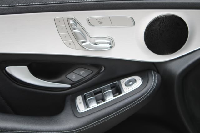 Used 2022 Mercedes-Benz GLC 300 4MATIC Coupe image 14