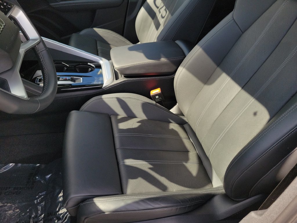 Certified 2025 Audi Q5 Premium Plus AWD/4WD image 17