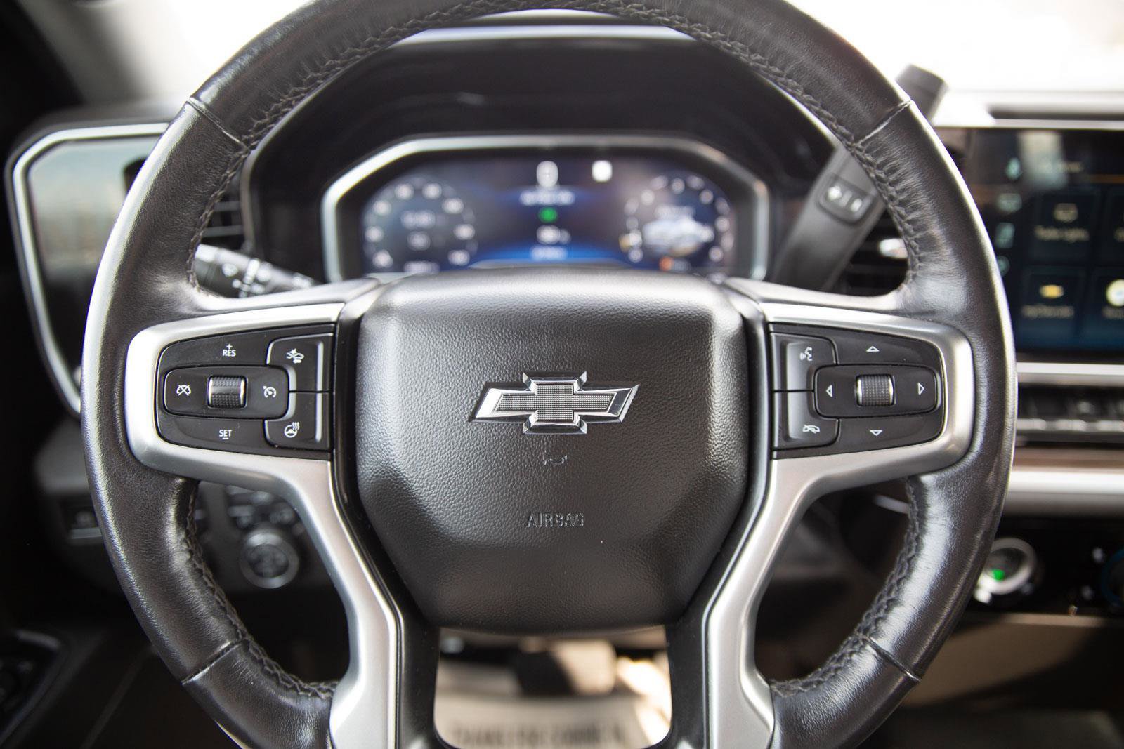 Used 2022 Chevrolet Silverado 1500 RST image 11