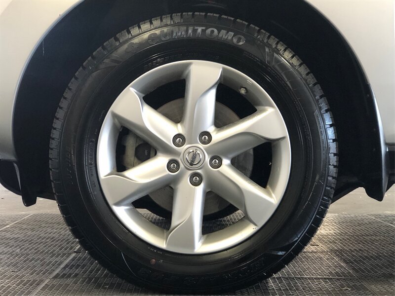 Used 2009 Nissan Murano SL FWD image 17