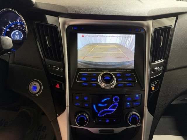 Used 2012 Hyundai Sonata Limited w/ Navigation Pkg FWD image 16