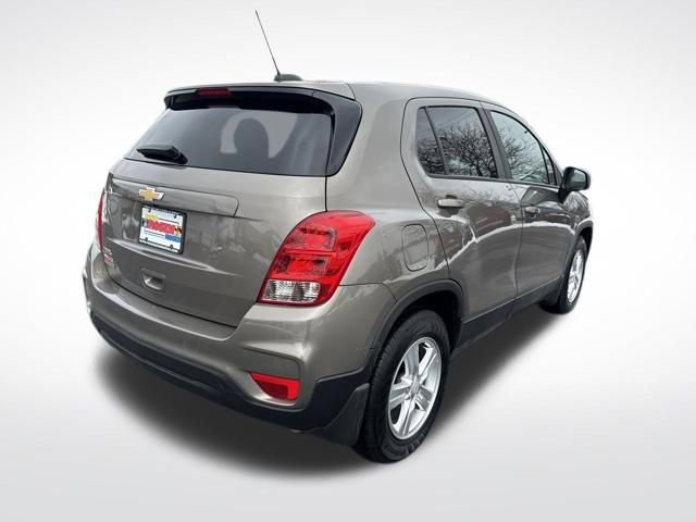 Used 2020 Chevrolet Trax LS w/ Tint and Cruise Package image 5