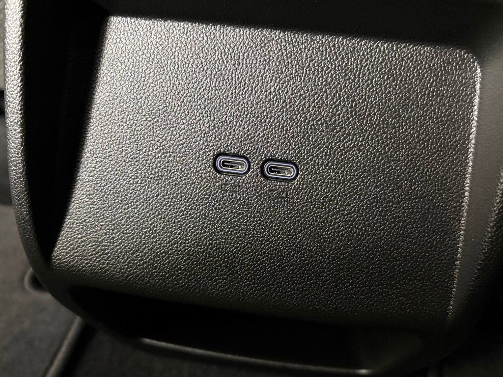 Used 2026 Chevrolet Equinox EV LT image 38