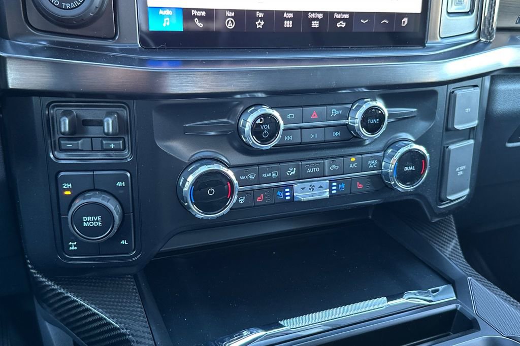 New 2026 Ford F250 Lariat w/ Black Appearance Package image 20