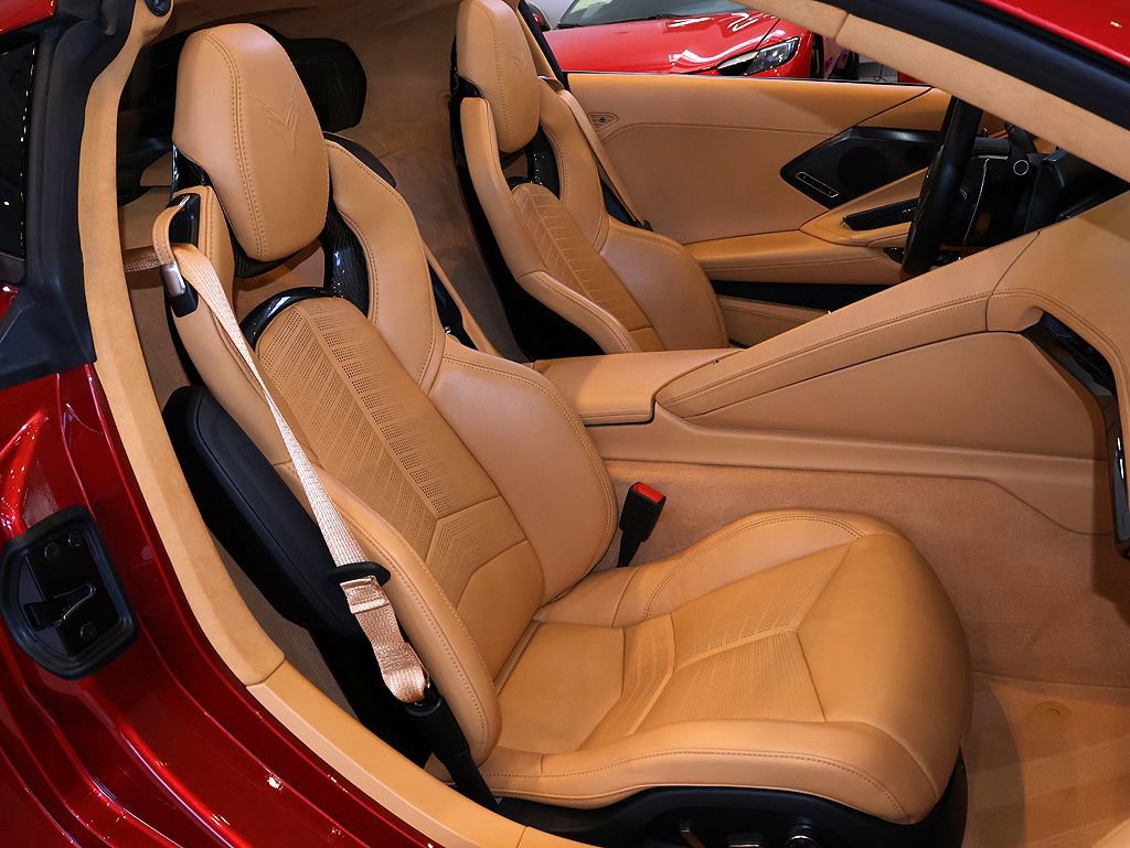 Used 2023 Chevrolet Corvette Stingray Premium Cpe w/ Z51 Performance Package image 9