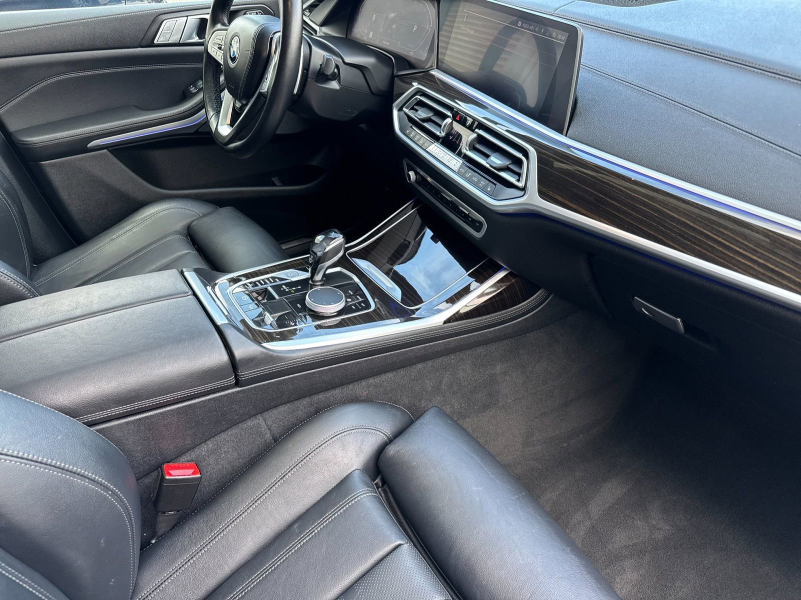 Used 2021 BMW X7 xDrive40i w/ Premium Package image 18