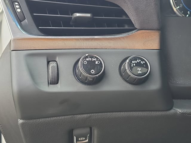 Used 2019 Cadillac Escalade Premium Luxury AWD/4WD image 14
