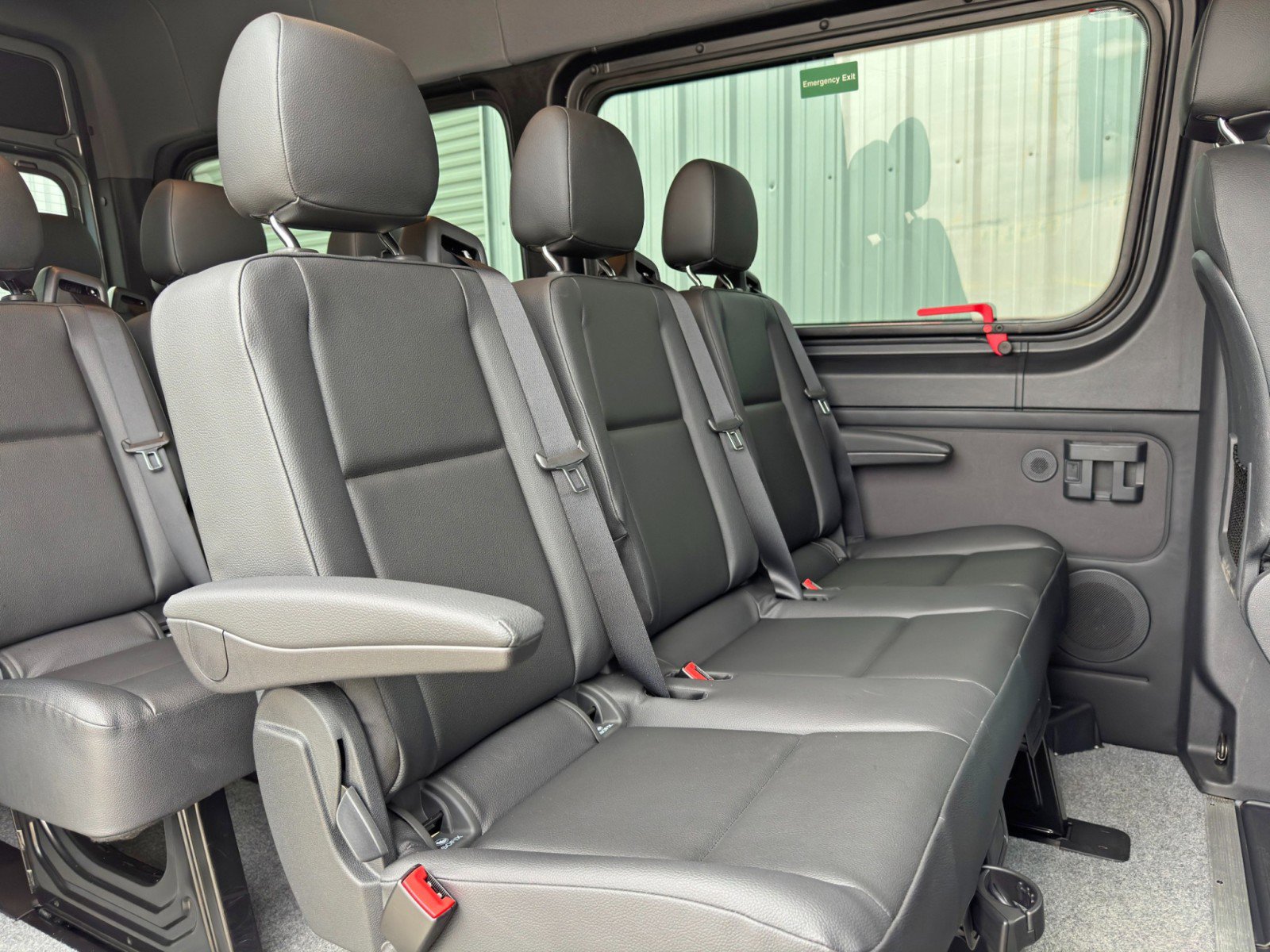 Used 2023 Mercedes-Benz Sprinter 2500 image 37