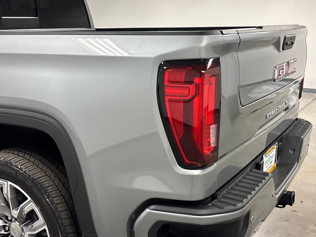 New 2026 GMC Sierra 1500 Denali w/ Denali Reserve Package image 13
