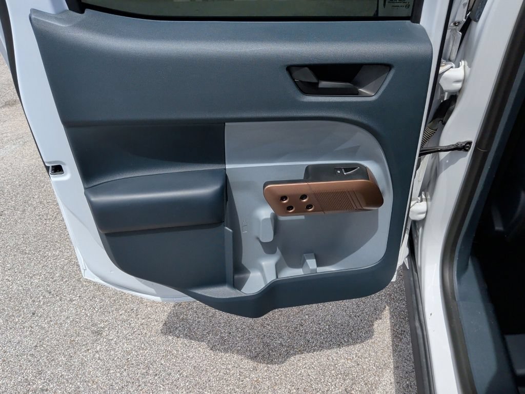 Used 2022 Ford Maverick Lariat FWD image 30