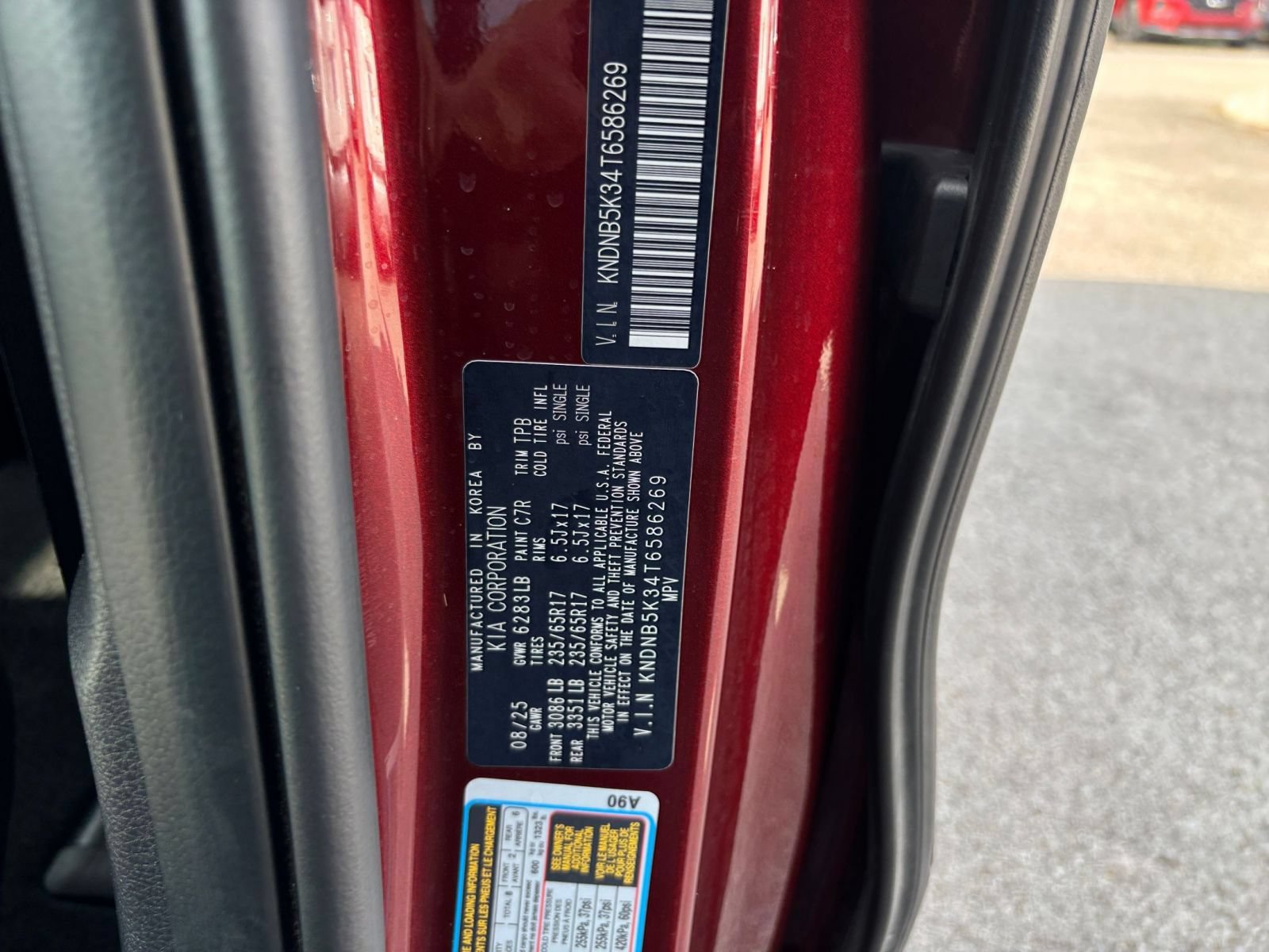 Used 2026 Kia Carnival FWD image 32