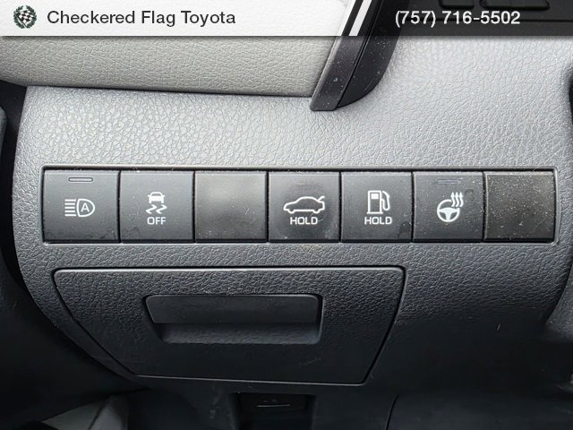 Used 2023 Toyota Camry SE w/ Cold Weather Package image 11