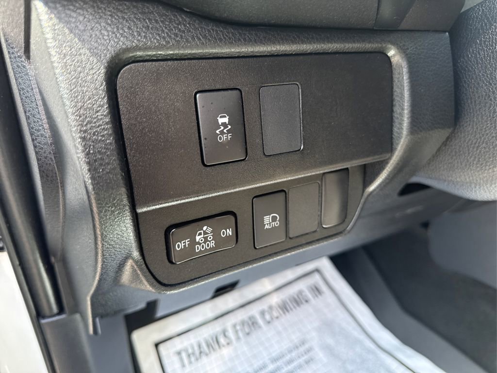 Used 2020 Toyota Tacoma SR image 35