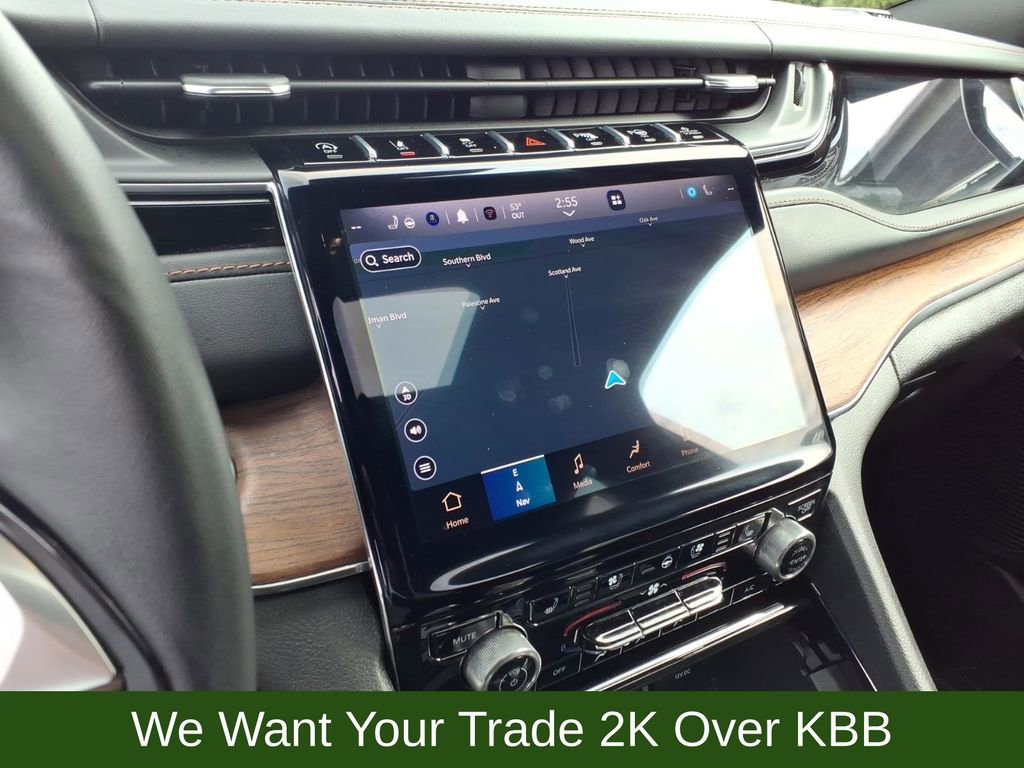 Used 2023 Jeep Grand Cherokee L Summit w/ Advanced Protech Group IV image 24