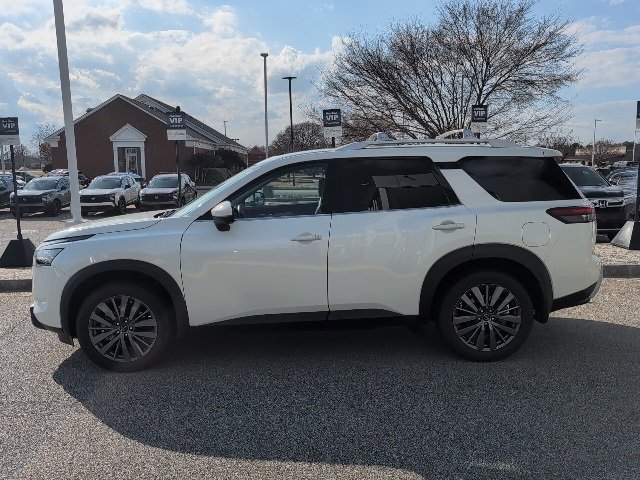 Used 2024 Nissan Pathfinder SL w/ SL Premium Package image 20