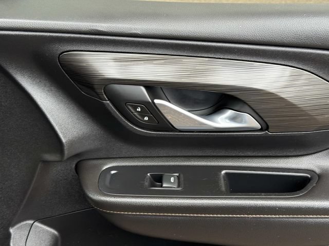 Used 2020 GMC Terrain SLT w/ Preferred Package FWD image 18
