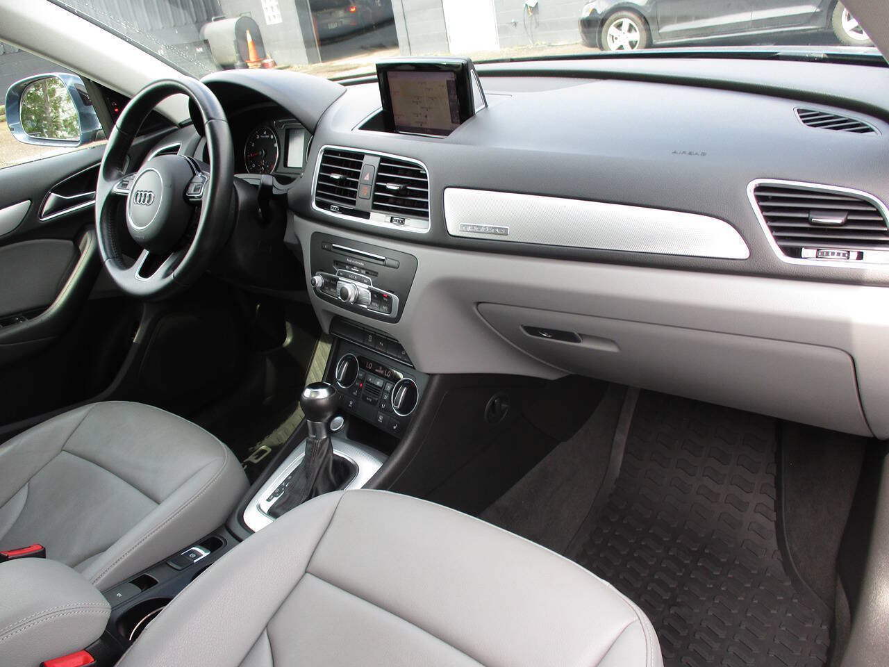 Used 2016 Audi Q3 2.0T Premium Plus w/ Technology Package AWD/4WD image 53