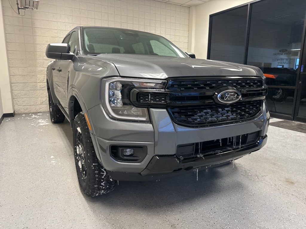 New 2026 Ford Ranger XLT w/ Black Appearance Package image 8