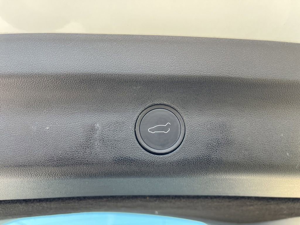 Used 2022 Tesla Model Y Performance image 25