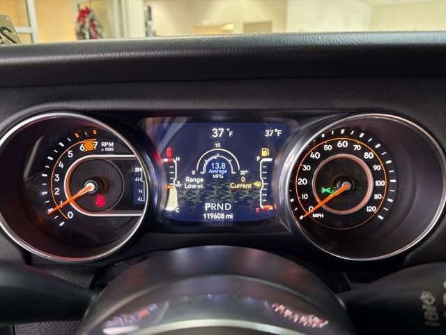 Used 2020 Jeep Wrangler Unlimited Sahara image 17