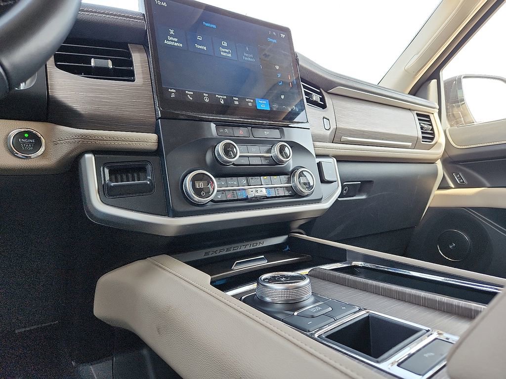 Used 2024 Ford Expedition Limited RWD image 30