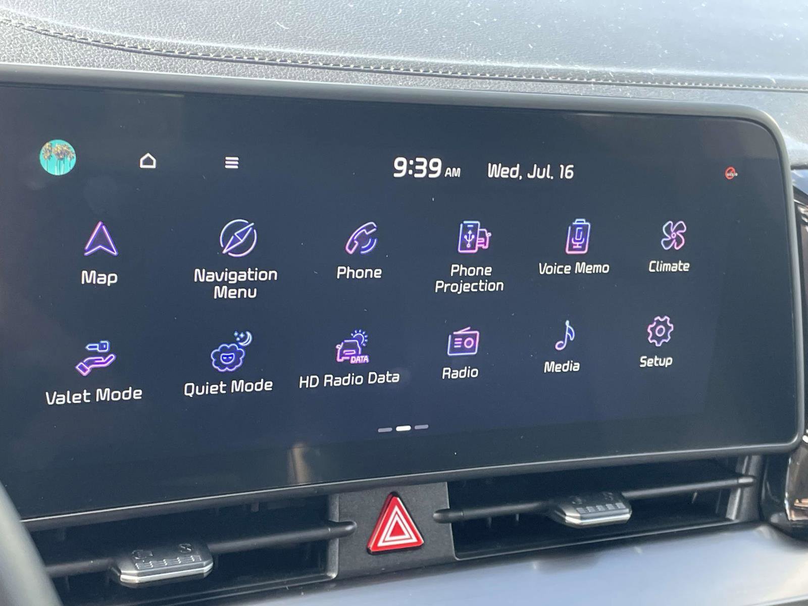 Used 2023 Kia Sportage EX image 12