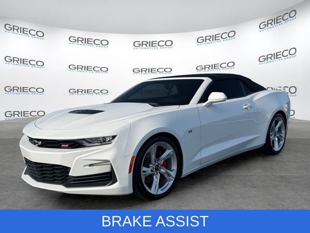 Used 2021 Chevrolet Camaro SS RWD image 3