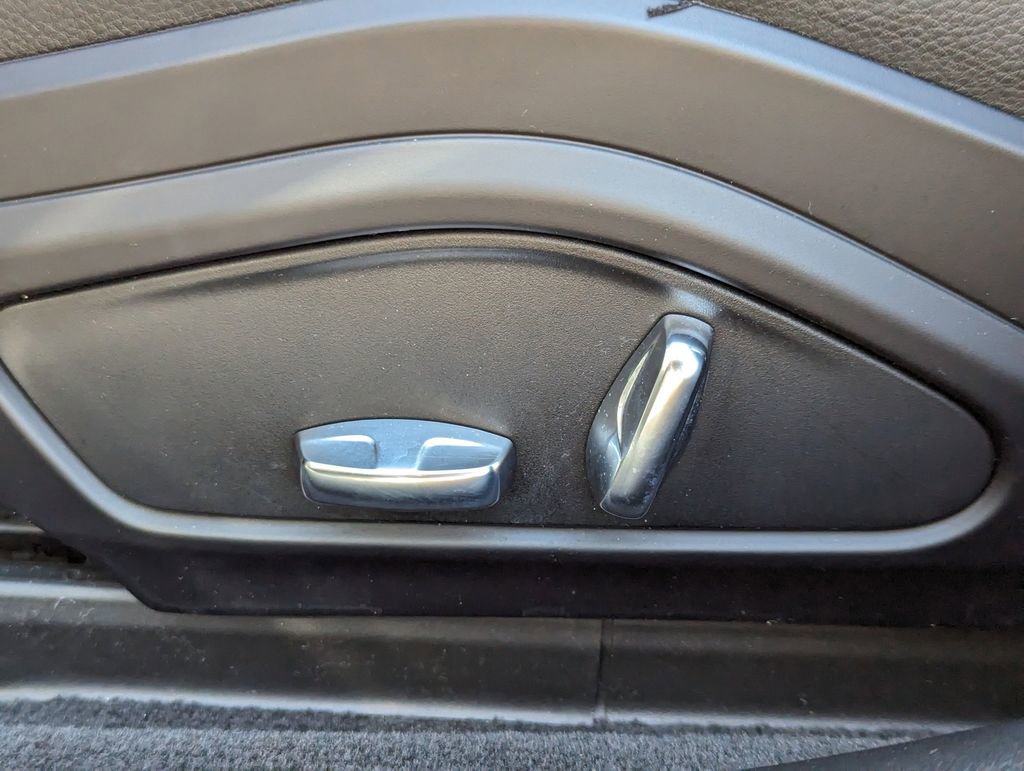 Used 2021 Porsche Panamera RWD image 14