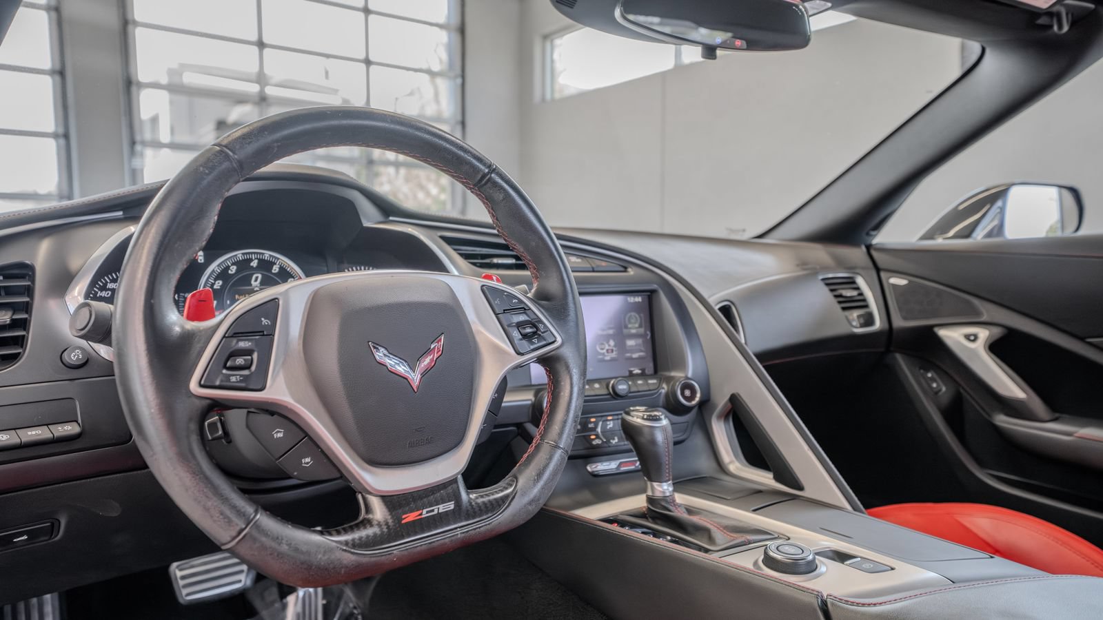 Used 2017 Chevrolet Corvette Z06 w/ Battery Protection Package RWD image 7