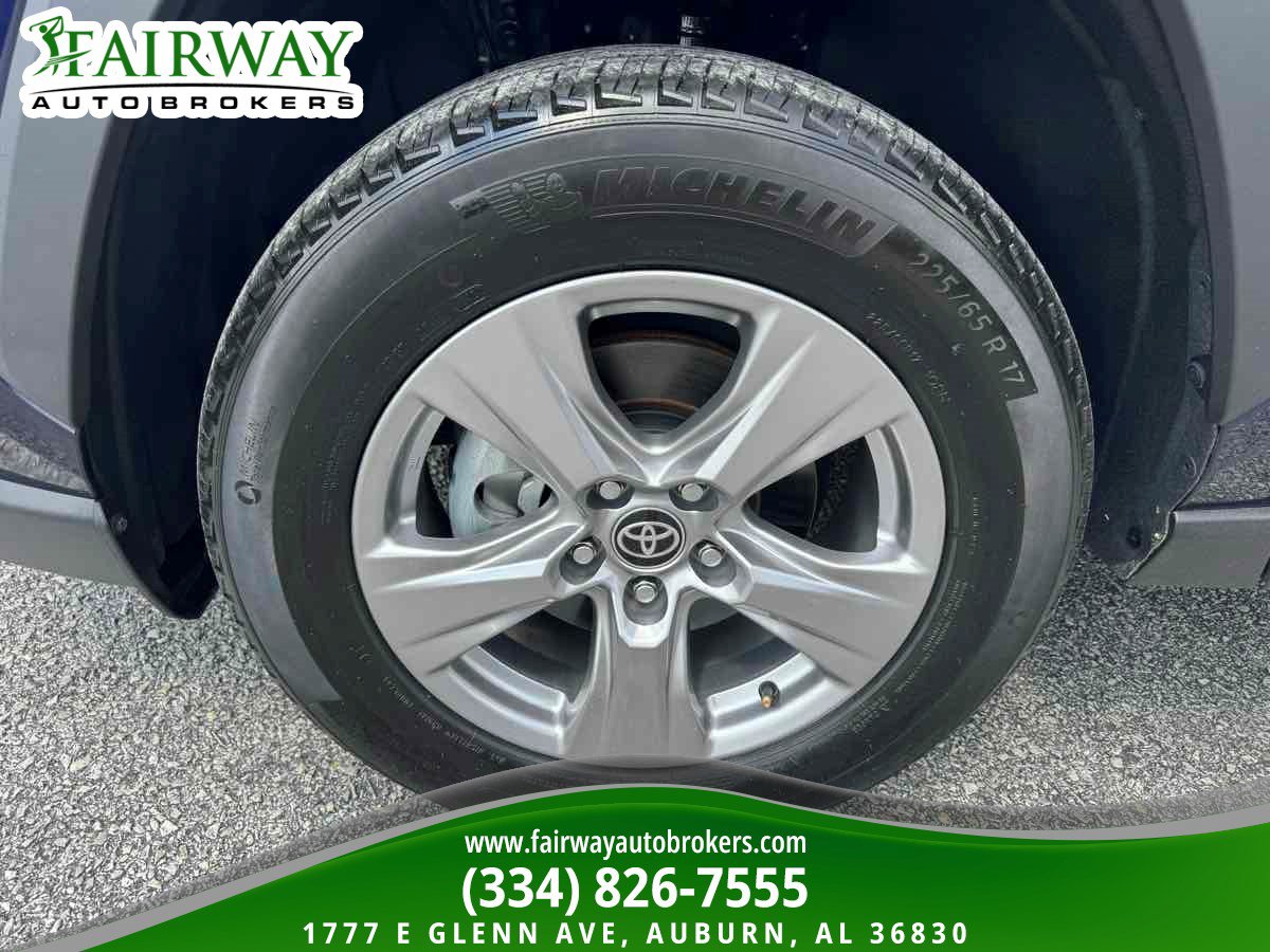 Used 2023 Toyota RAV4 XLE w/ Convenience Package FWD image 32
